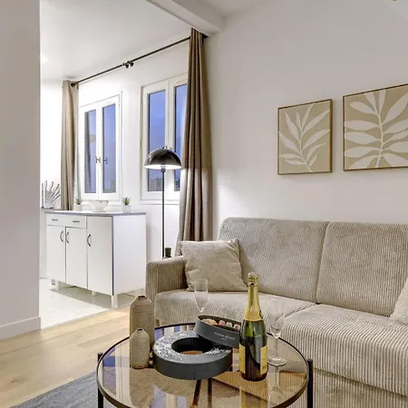 Apartment 529 Lowendal