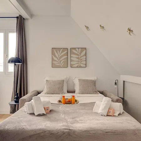 529 Lowendal Apartment Paris
